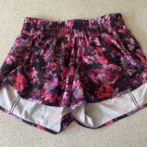 Lululemon Tracker 4 inch Shorts